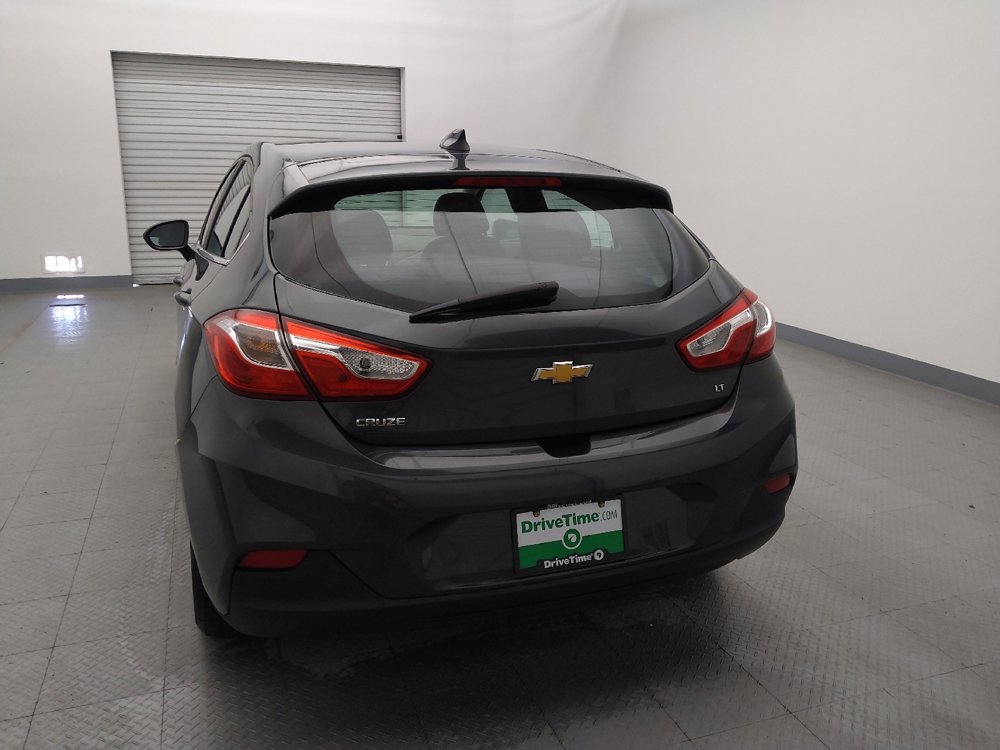 Used 2017 Chevrolet Cruze LT image 6