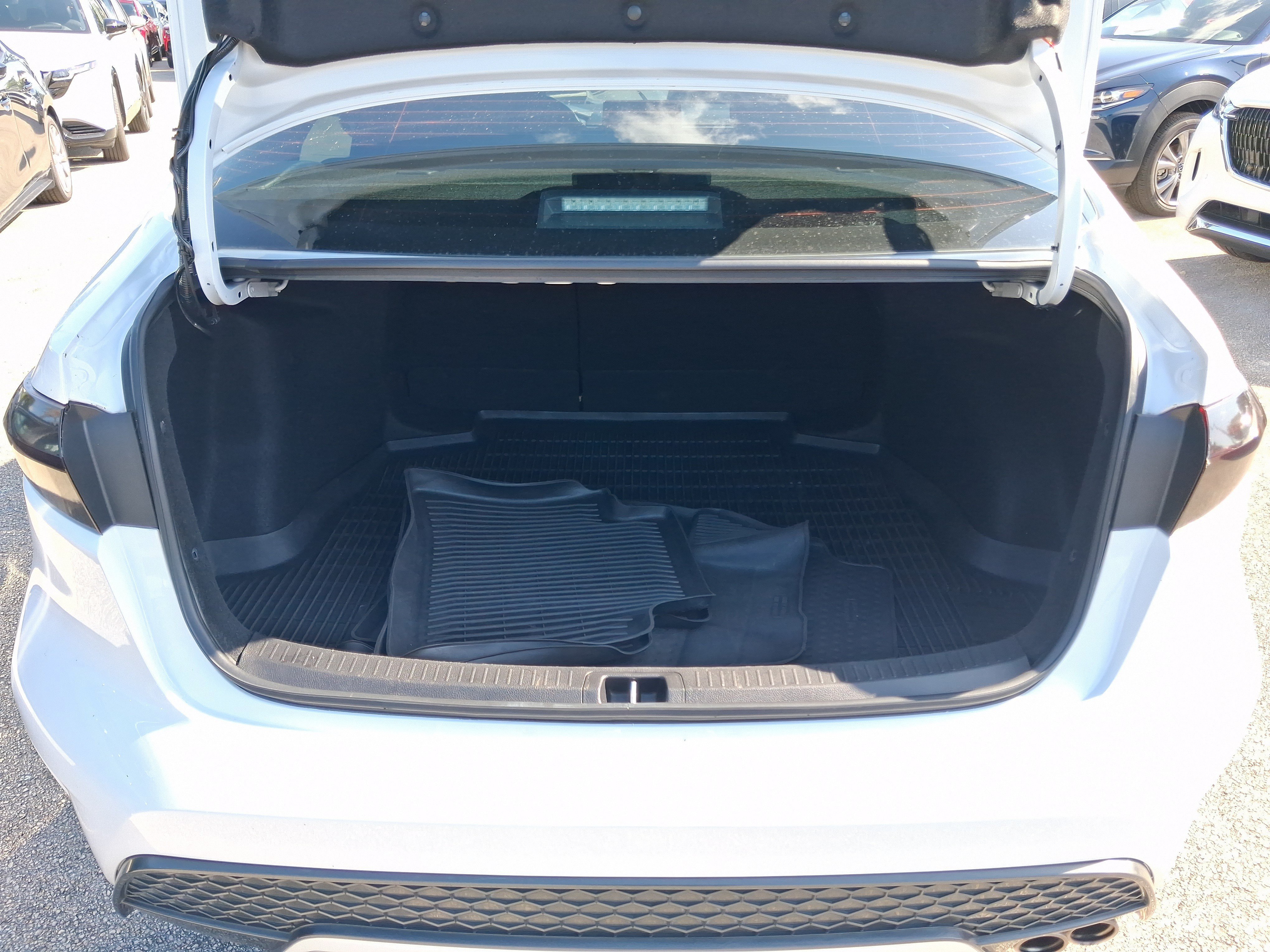 Used 2022 Toyota Corolla SE FWD image 5