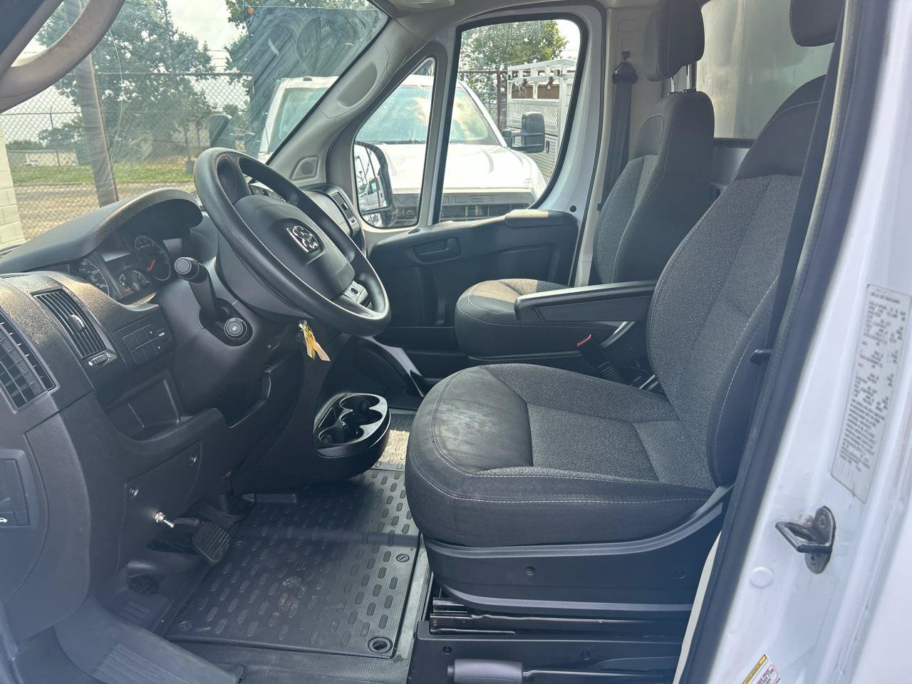 Used 2021 RAM ProMaster 3500 w/ Convenience Group FWD image 9
