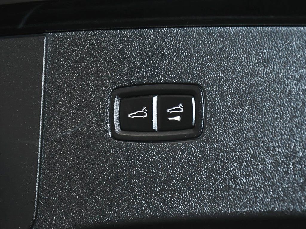 Used 2022 Porsche Cayenne Platinum Edition AWD/4WD image 68