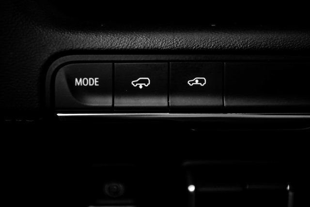 Used 2021 Cadillac Escalade ESV Sport w/ Driver Assist Tech Package RWD image 54