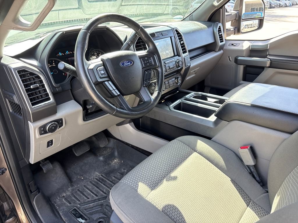 Used 2016 Ford F150 XLT w/ Equipment Group 302A Luxury image 6