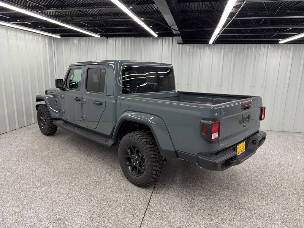 New 2026 Jeep Gladiator Sport AWD/4WD image 4
