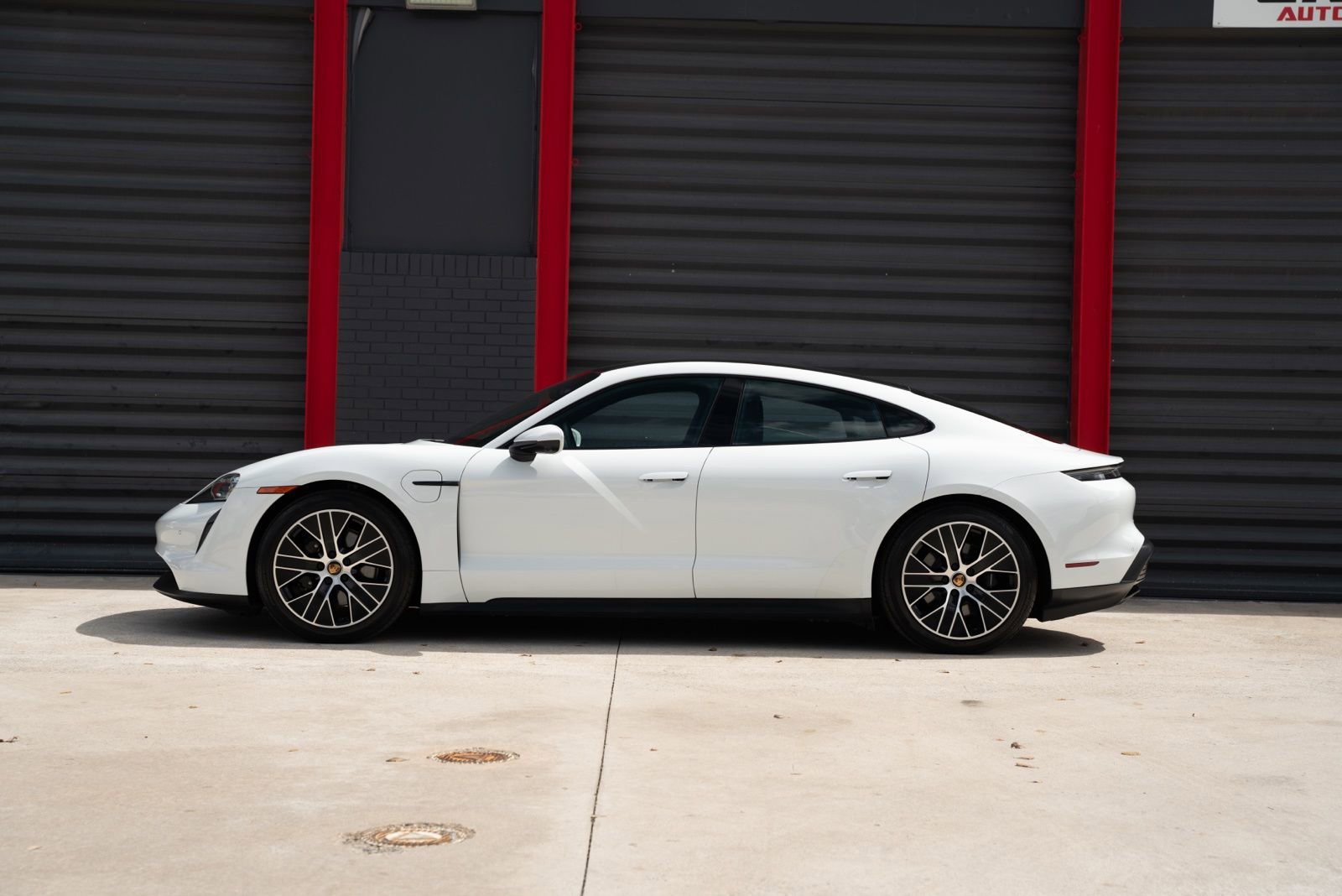 Used 2021 Porsche Taycan 4S AWD/4WD image 6