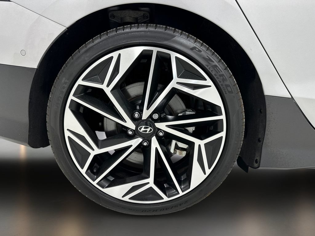 Certified 2024 Hyundai Ioniq 6 Limited AWD/4WD image 11