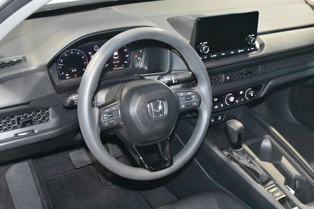 Used 2023 Honda Accord LX image 2
