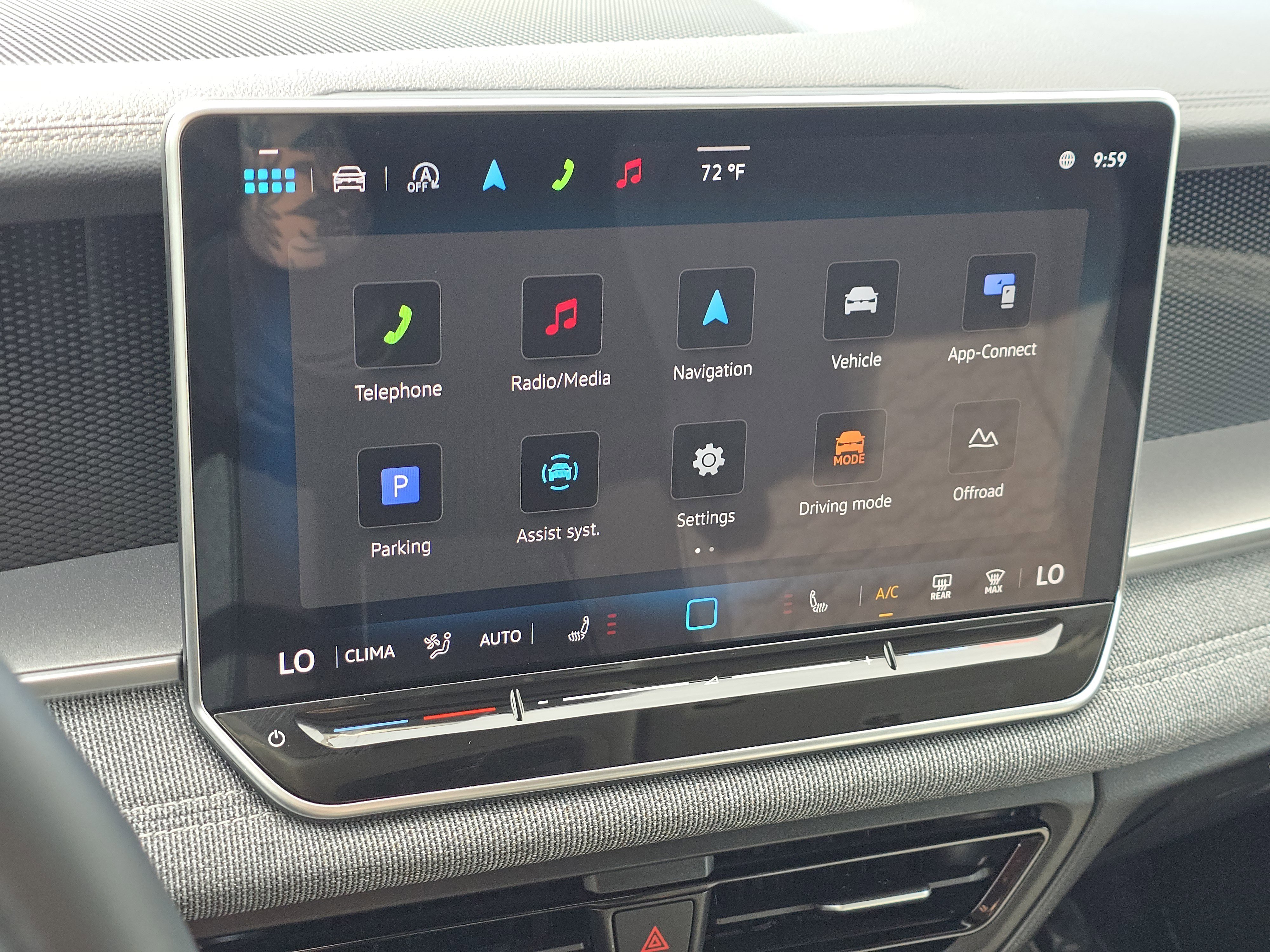 New 2025 Volkswagen Tiguan S AWD/4WD image 12