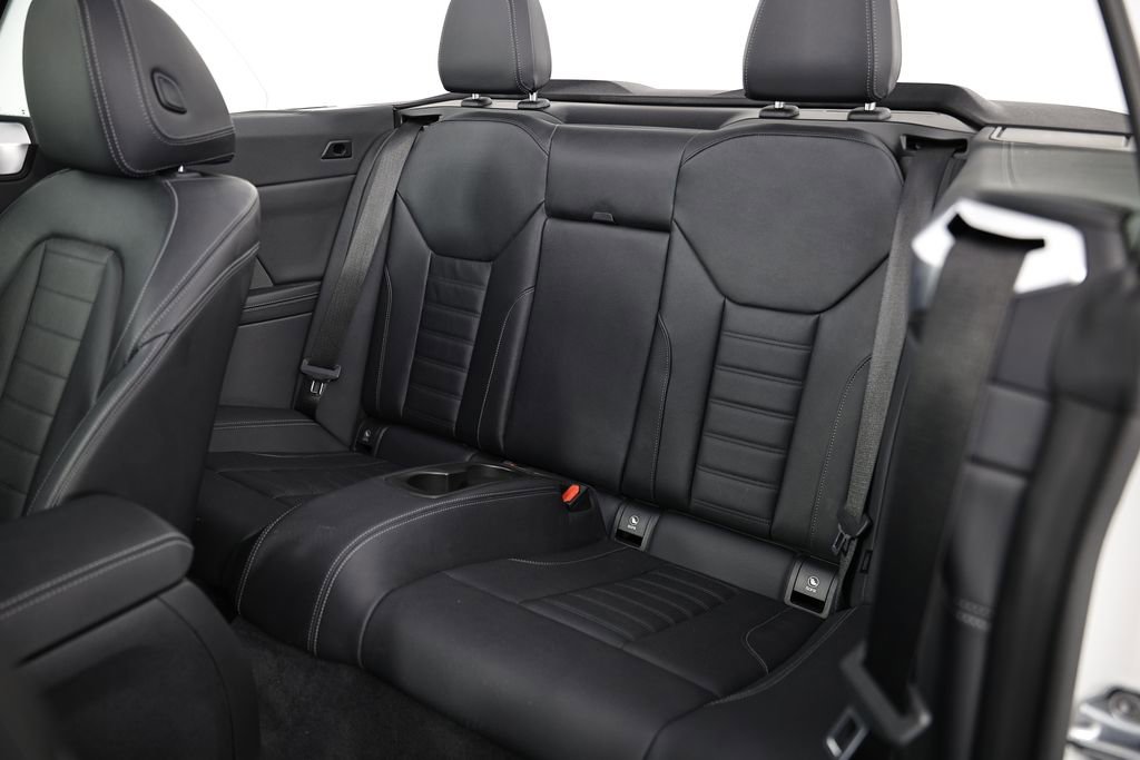 Used 2022 BMW M440i Convertible w/ Premium Package image 30