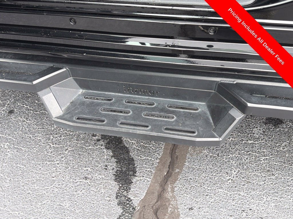Used 2024 Toyota Tundra Limited w/ Power Package RWD image 8