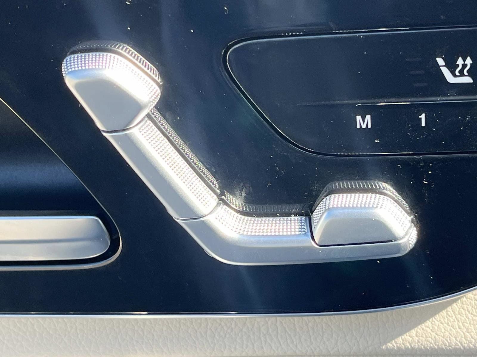 Certified 2025 Mercedes-Benz GLC 300 image 19