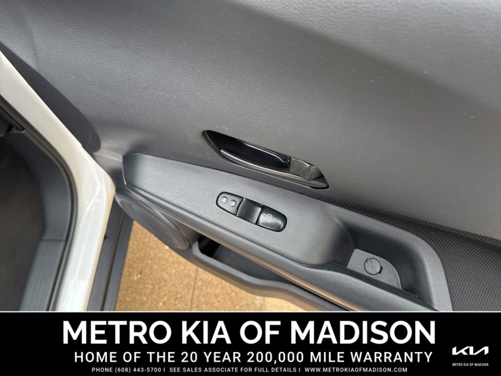 Used 2023 Nissan Kicks S image 35