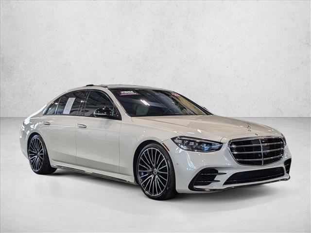 Used 2023 Mercedes-Benz S 580 4MATIC Sedan image 3