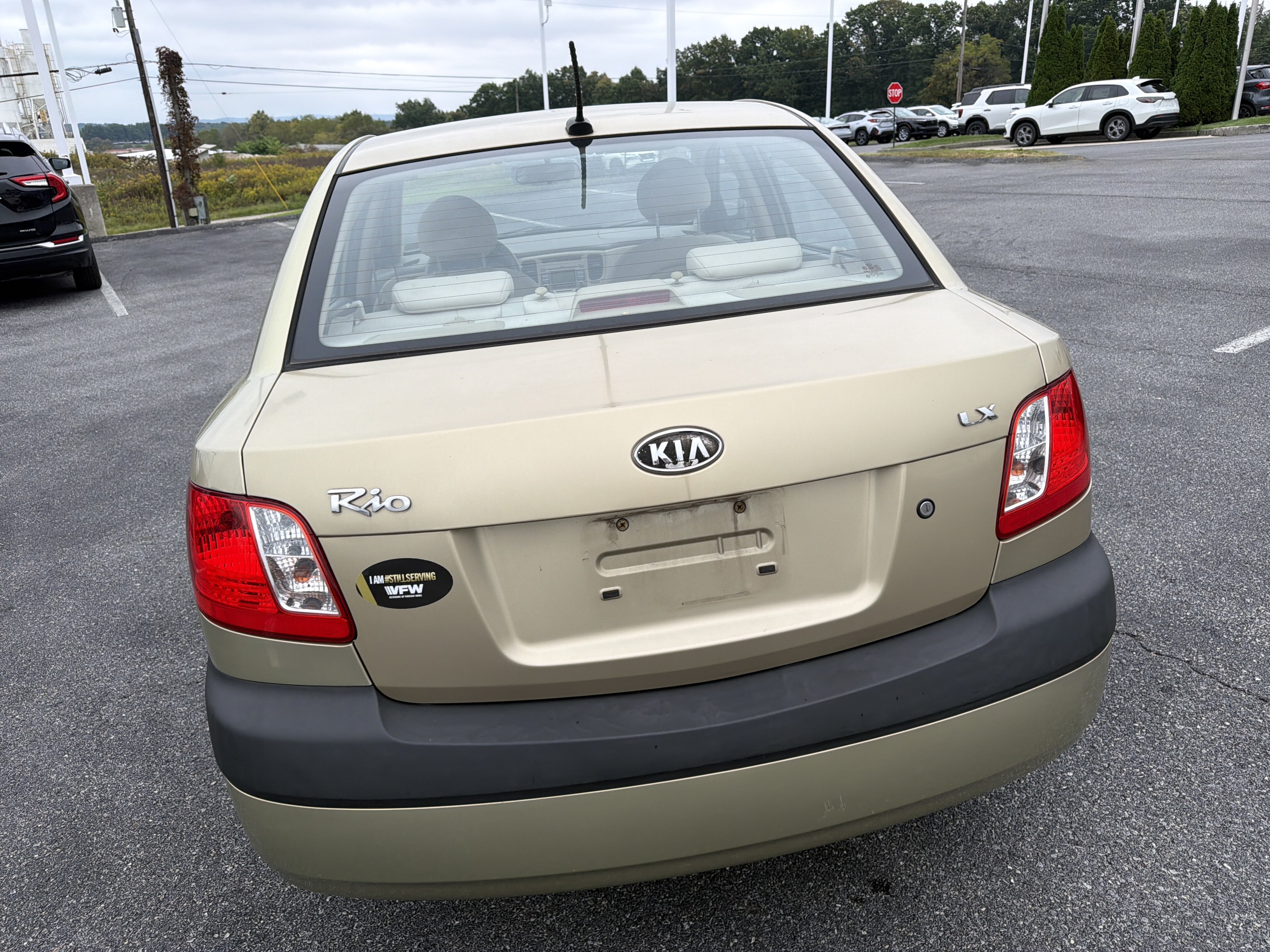 Used 2009 Kia Rio LX FWD image 7
