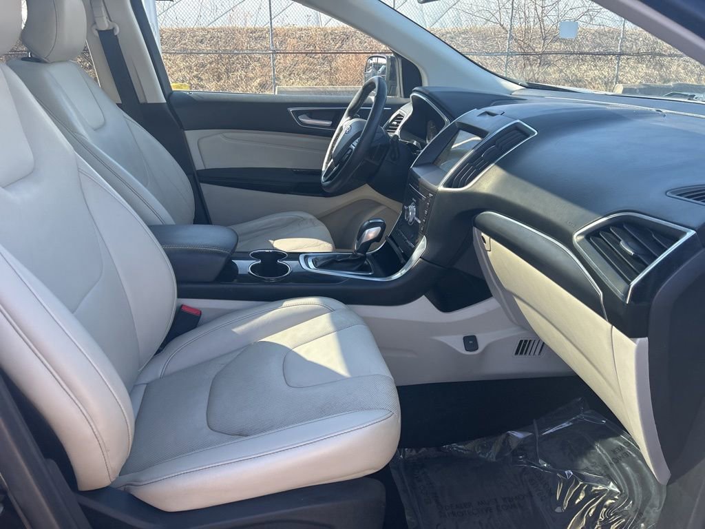 Used 2018 Ford Edge Titanium w/ Equipment Group 301A image 19