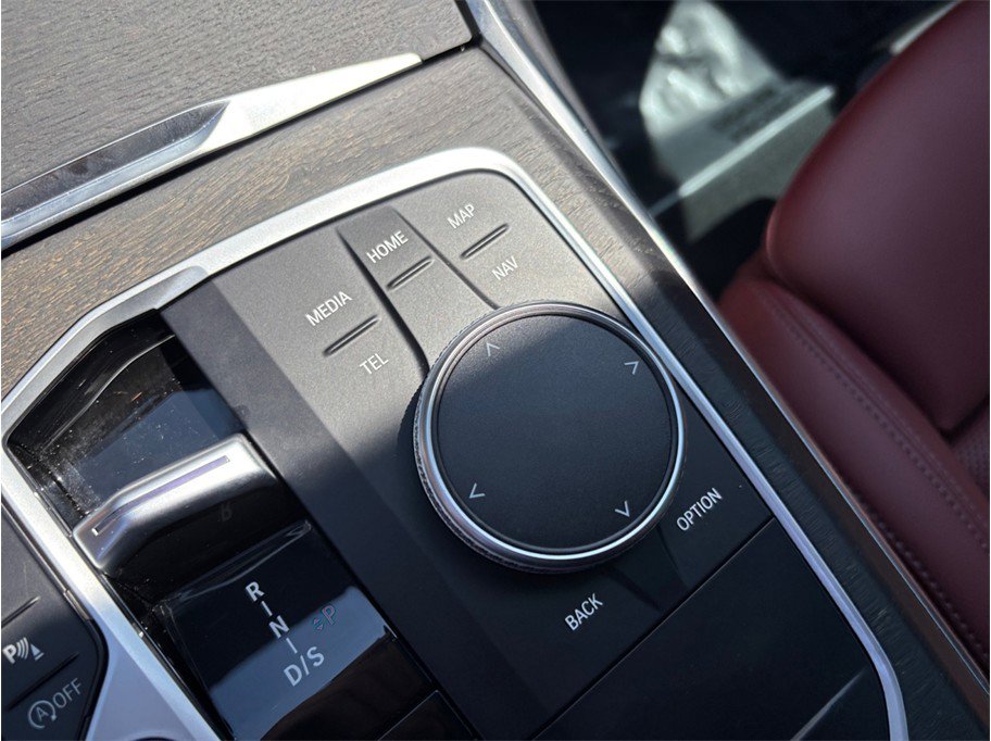 Used 2023 BMW 330i xDrive Sedan w/ M Sport Package image 38