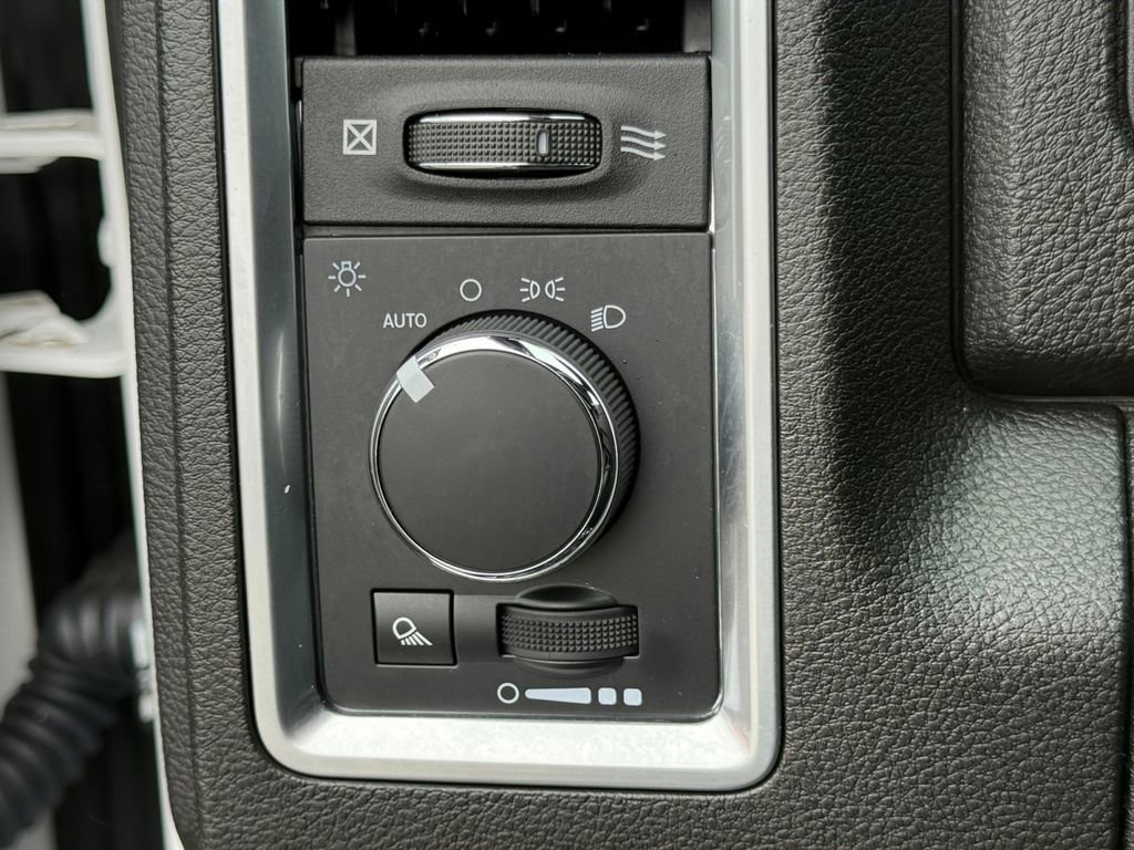 Used 2022 RAM 1500 Classic Warlock w/ Technology Package I image 21