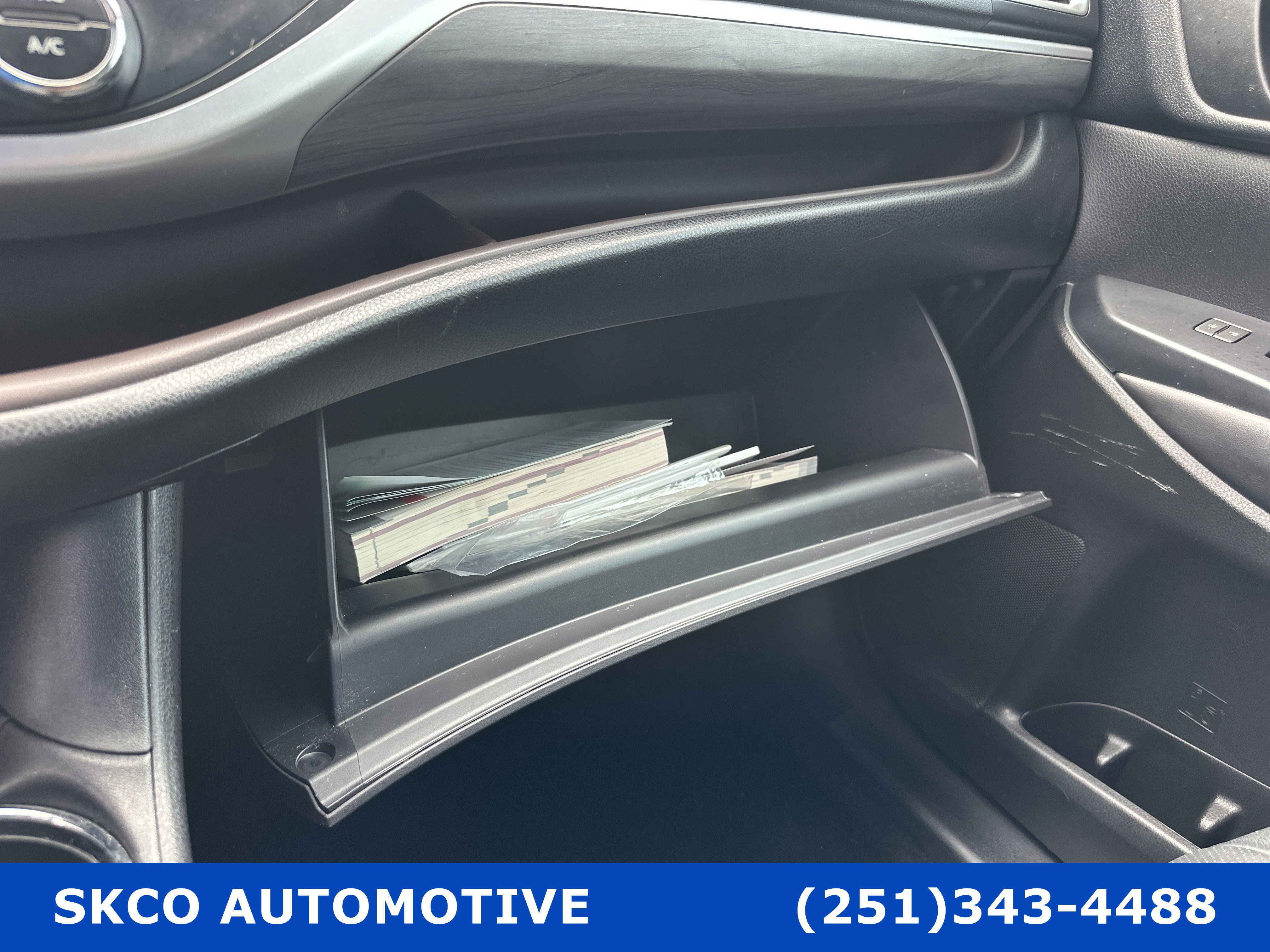 Used 2017 Toyota Highlander Limited image 23