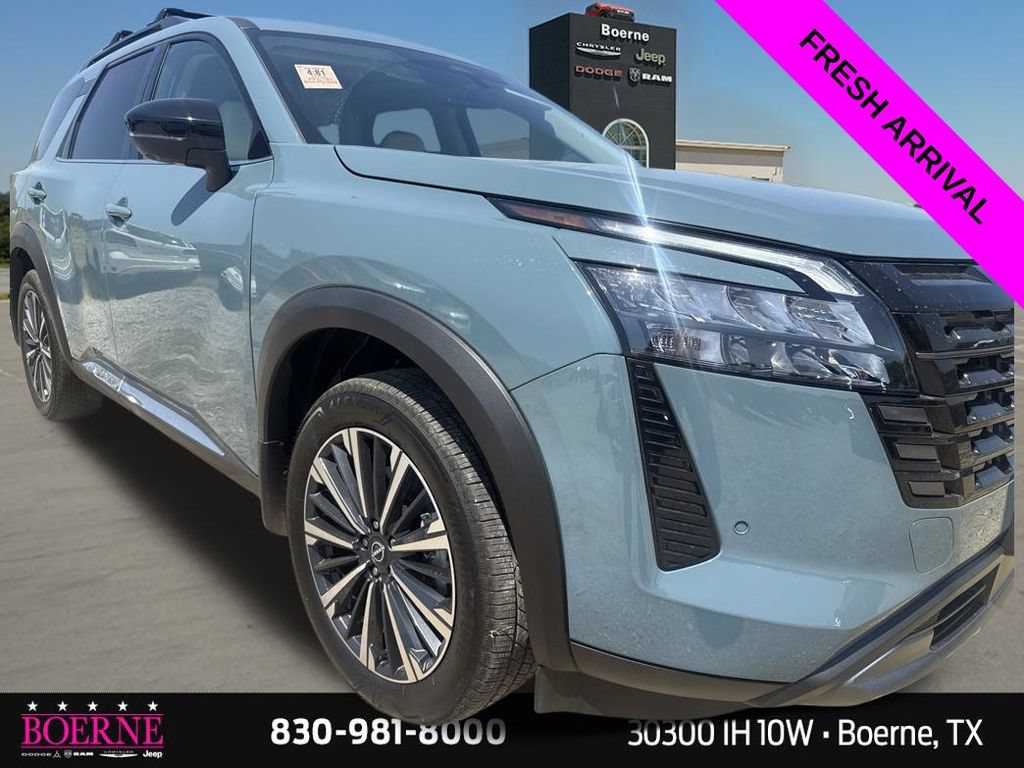Used 2026 Nissan Pathfinder Platinum w/ Cargo Package FWD image 7