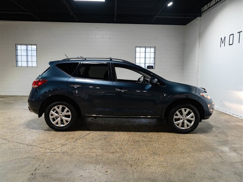 Used 2014 Nissan Murano SV w/ Value Package AWD/4WD image 5