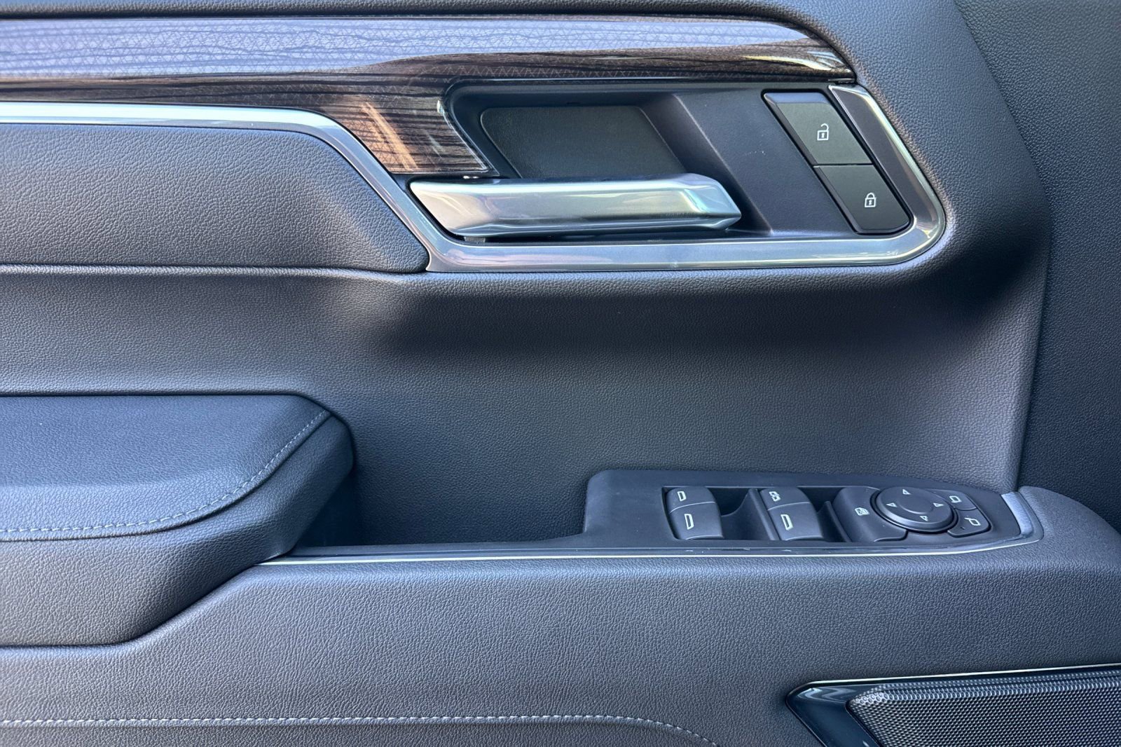 New 2026 Chevrolet Silverado 1500 RST w/ Z71 Off-Road Package image 10