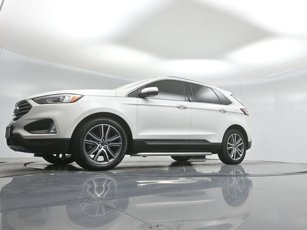 Used 2020 Ford Edge Titanium FWD image 43