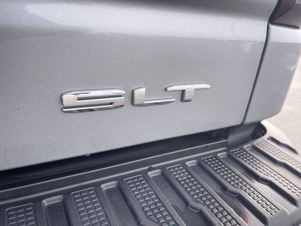 Used 2025 GMC Sierra 1500 SLT image 14