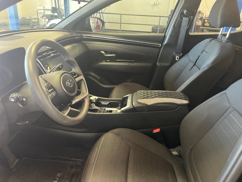 Used 2024 Hyundai Santa Cruz SE AWD/4WD image 4