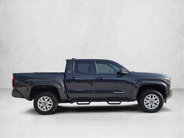 Certified 2024 Toyota Tacoma SR5 AWD/4WD image 4