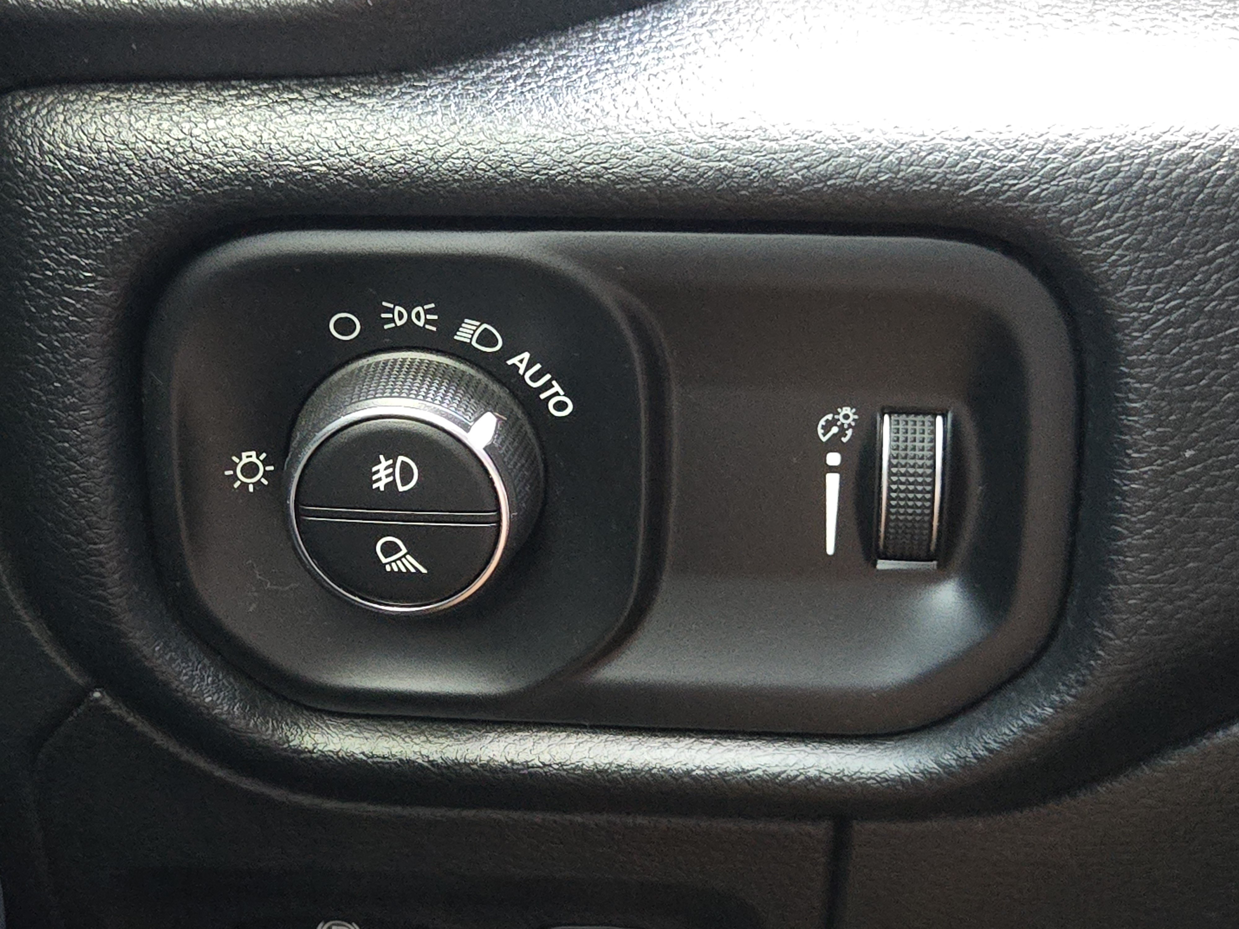 Used 2022 RAM 1500 Big Horn AWD/4WD image 26