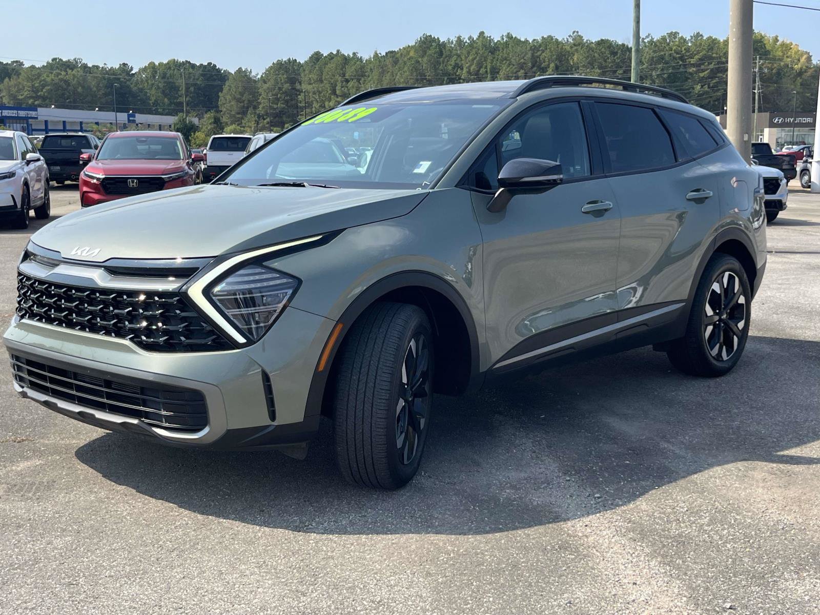 Used 2024 Kia Sportage X-Line w/ X-Line Premium Package AWD/4WD image 5