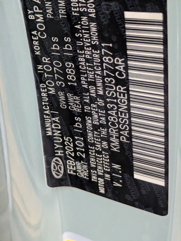 Used 2025 Hyundai Venue SEL FWD image 35