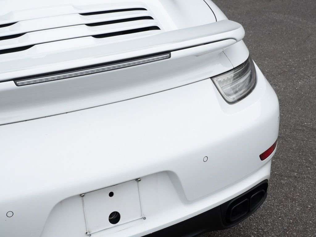 Used 2015 Porsche 911 Turbo S image 32