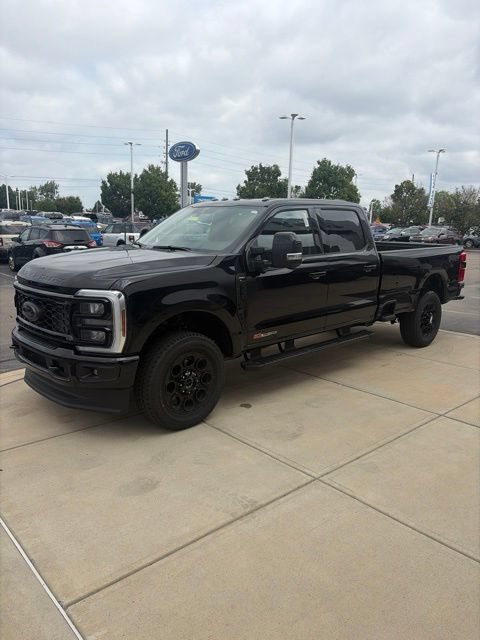 New 2026 Ford F350 Lariat AWD/4WD image 3
