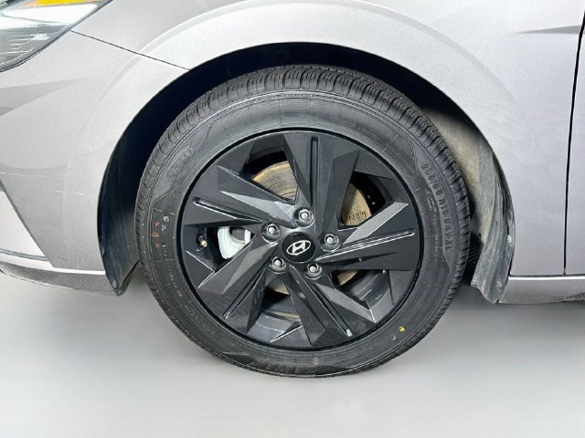 Used 2022 Hyundai Elantra SEL w/ Convenience Package FWD image 37