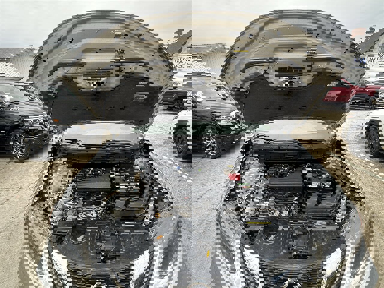 Used 2018 Nissan Rogue S image 19