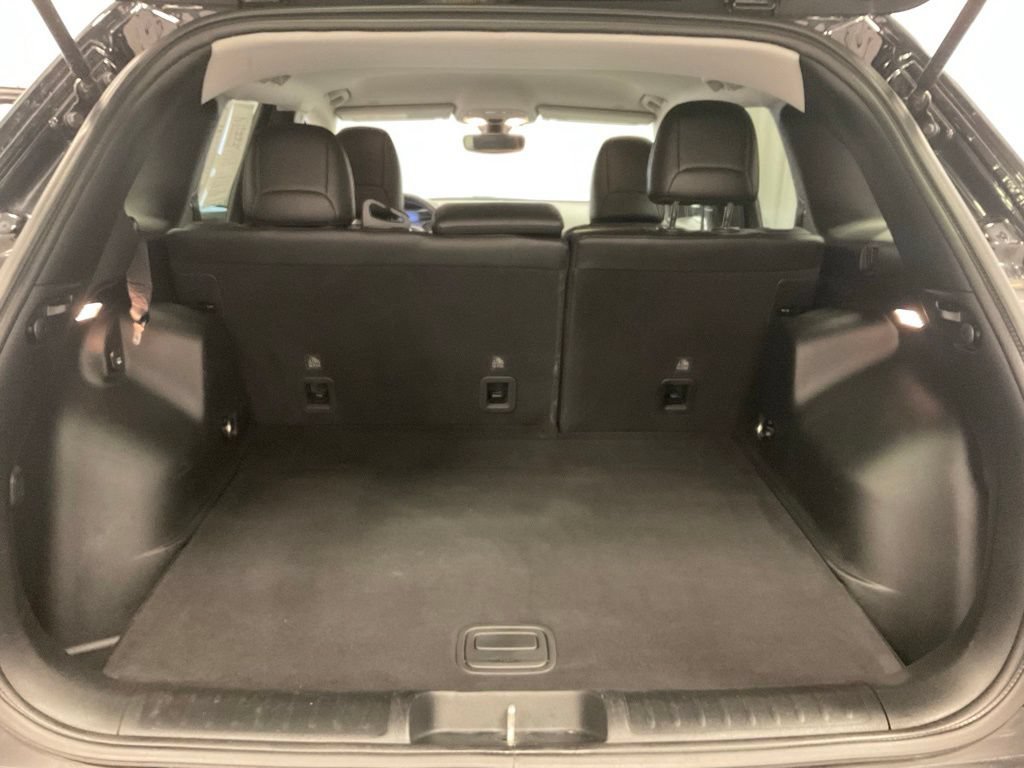Used 2020 Jeep Cherokee Trailhawk w/ Cold Weather Group AWD/4WD image 22