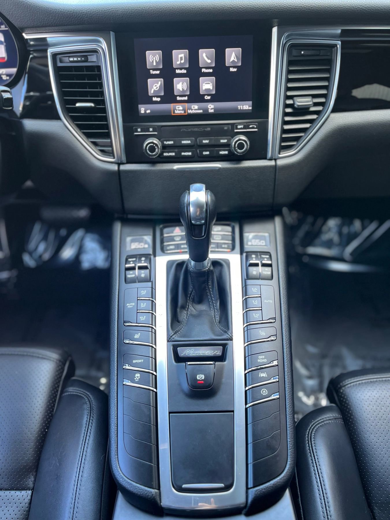 Used 2017 Porsche Macan S image 18