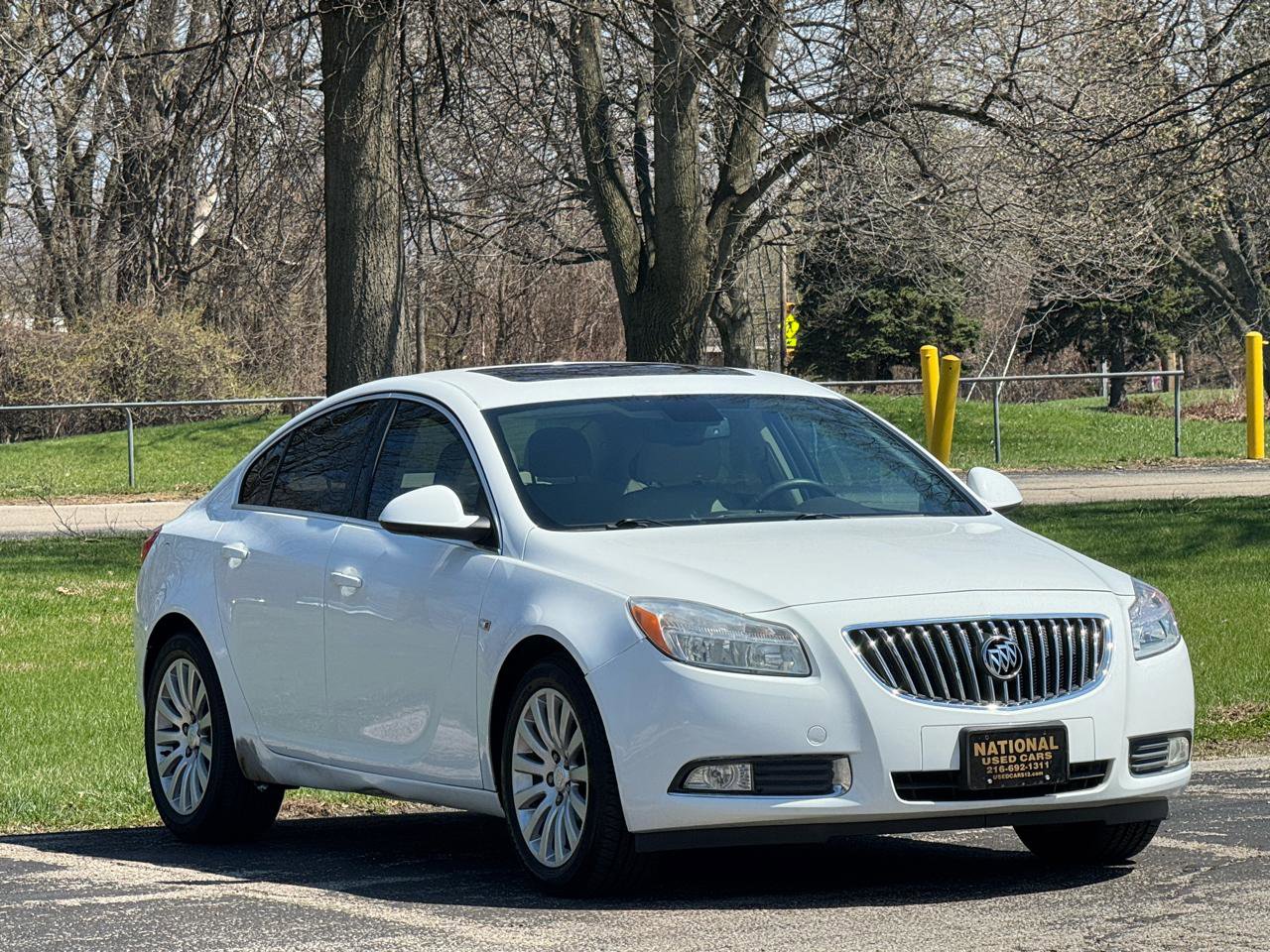 Used 2011 Buick Regal CXL w/ RL2 Preferred Equipment Group image 2