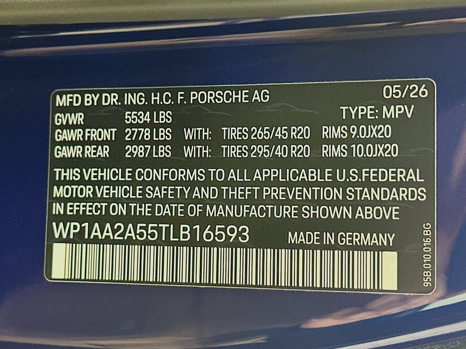 New 2026 Porsche Macan AWD/4WD image 50