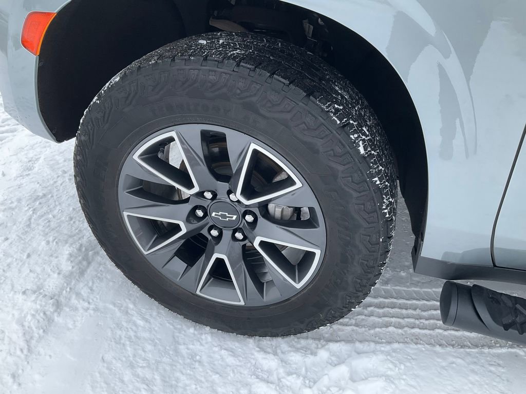 Used 2023 Chevrolet Tahoe Z71 w/ Luxury Package image 39