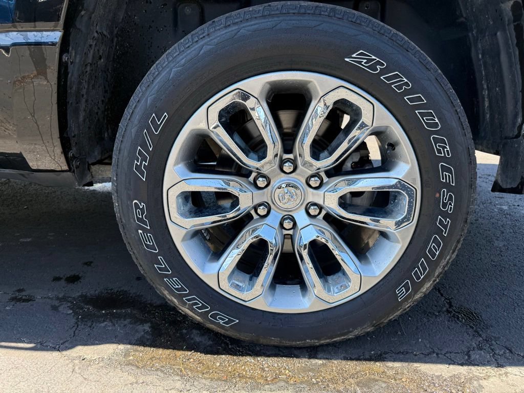 Used 2023 RAM 1500 Laramie AWD/4WD image 38