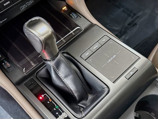 Used 2023 Lexus GX 460 Luxury image 17