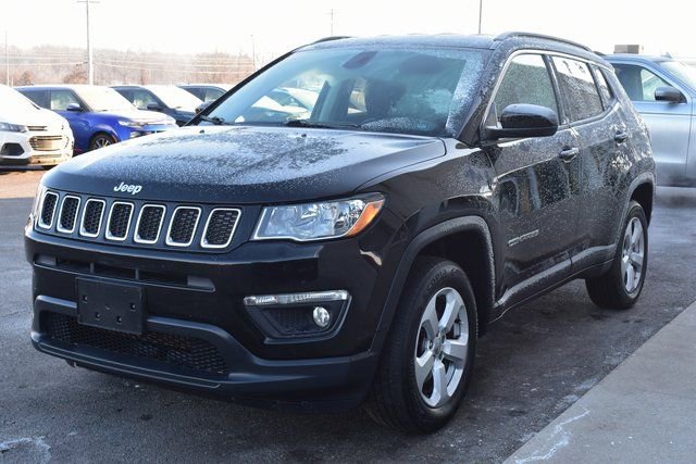 Used 2020 Jeep Compass Latitude image 12