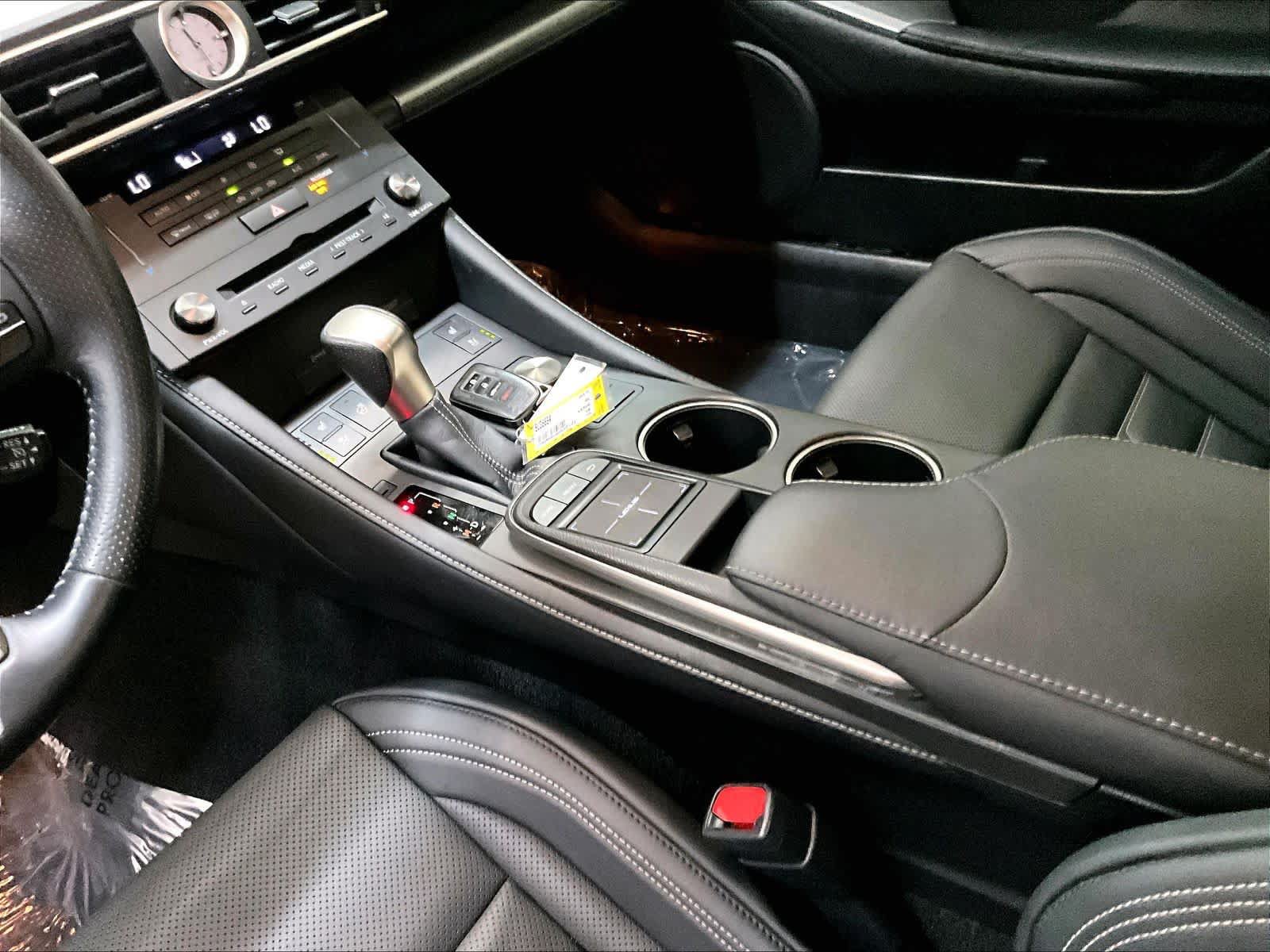 Used 2016 Lexus RC 300 AWD image 19