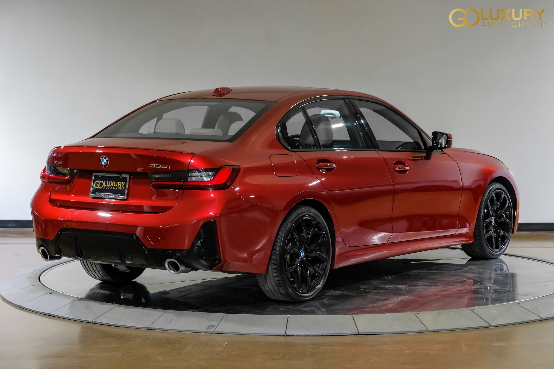 Used 2026 BMW 330i xDrive Sedan AWD/4WD image 10