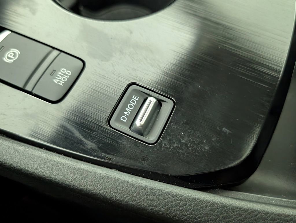 Used 2023 Nissan Rogue SV w/ SV Premium B Package image 25