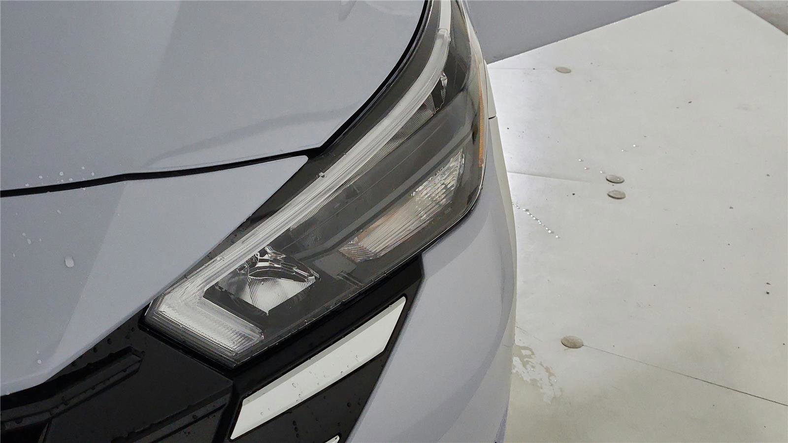 New 2025 Nissan Versa SV w/ Trunk Package image 34