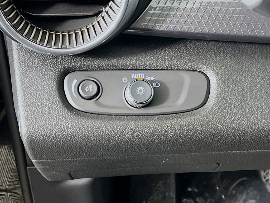 New 2026 Chevrolet Trax ACTIV w/ Driver Confidence Package image 31