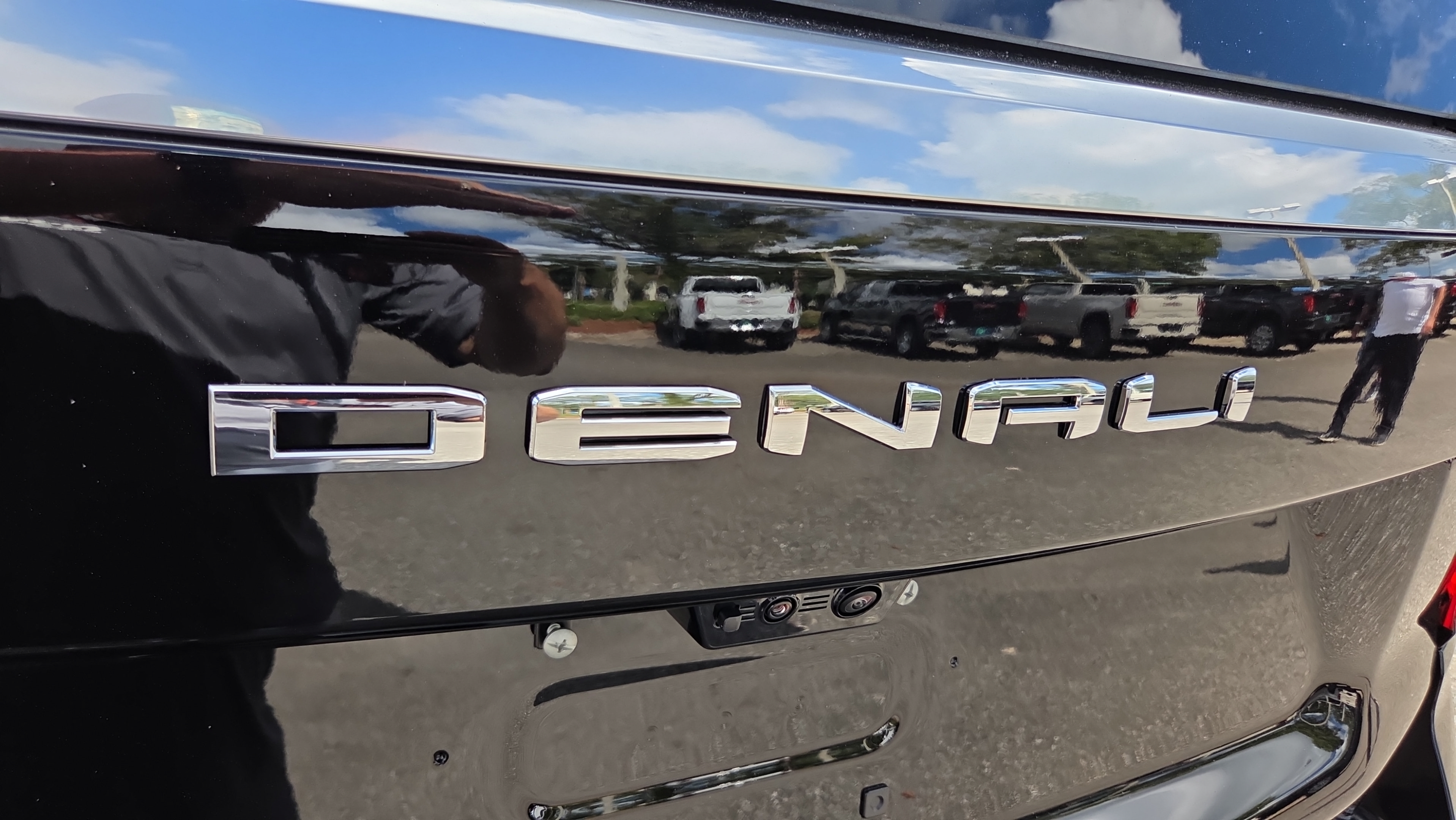 New 2026 GMC Yukon Denali w/ Denali Reserve Package RWD image 34