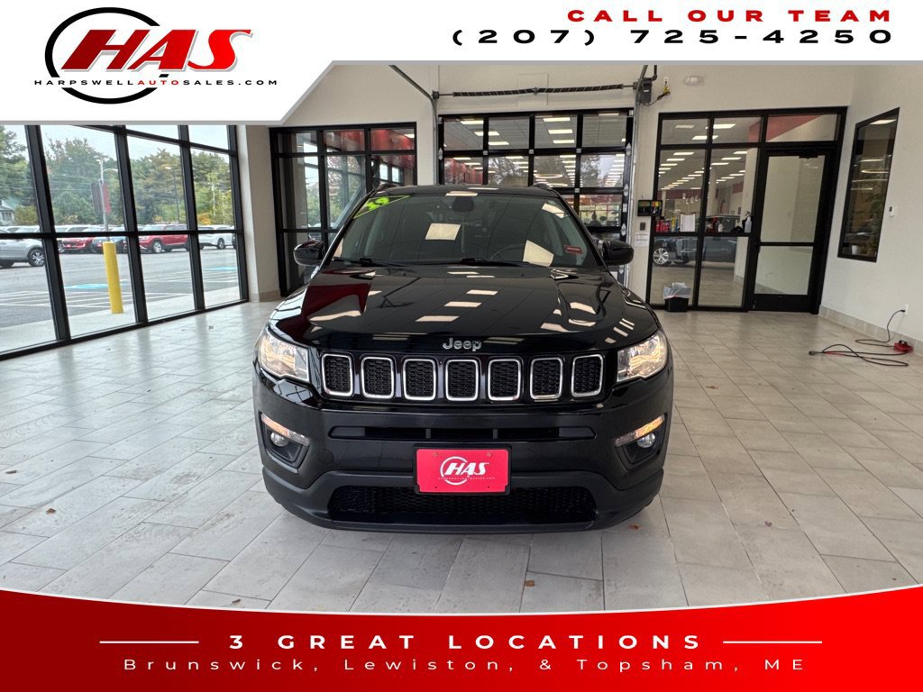 Used 2019 Jeep Compass Latitude w/ Popular Equipment Group AWD/4WD image 8